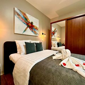 Suite met een Queen Size Bed